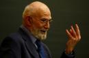 El neurólogo Oliver Sacks habla en la Universidad de Columbia el 3 de junio de 2009 en Nueva York