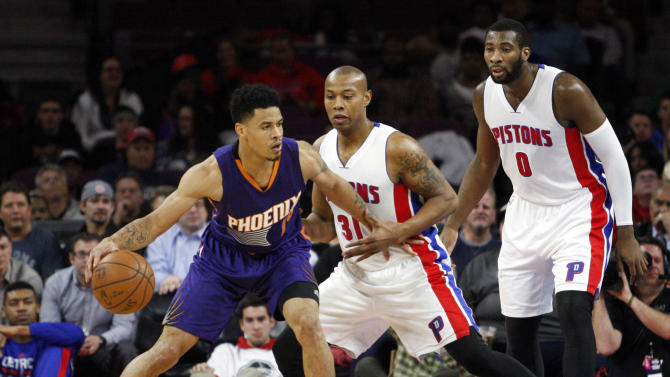 Another rally falls short as Pistons lose to Phoenix, 88-86 20141119_ajw_ai5_164