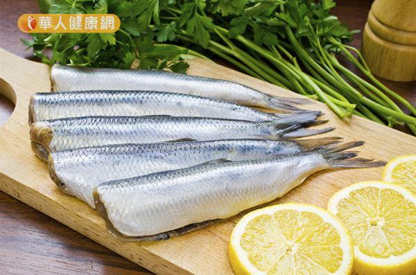 建議民眾適量吃魚，可以攝取天然Omega-3脂肪酸。