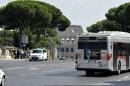 Roma, bus colpiti con fionde: si cercano bande   ragazzini di 10 anni