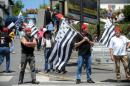 Des "Bonnets rouges" manifestent à Morlaix, pour la défense de l'emploi, le 14 juin 2014