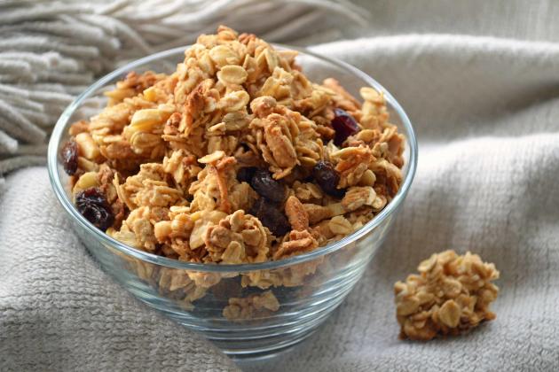 جديد: افضل تسع اطعمة التى تساعد الزوجين فى الرغبة الجنسية  PB-granola-2-jpg_121811