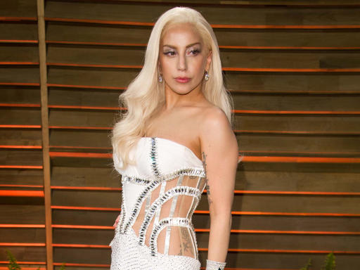 Gaga's un-retouched images cause uproar