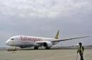 Un Boeing 787 Dreamliner de la compagnie éthiopienne Ethiopian Airlines avant son décollage de l'aéroport international Bole à Addis Abeba, le 27 avril...<br /><br />Source : <a href=
