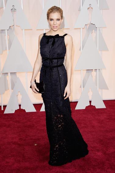 BEST: Sienna Miller in Oscar de la Renta