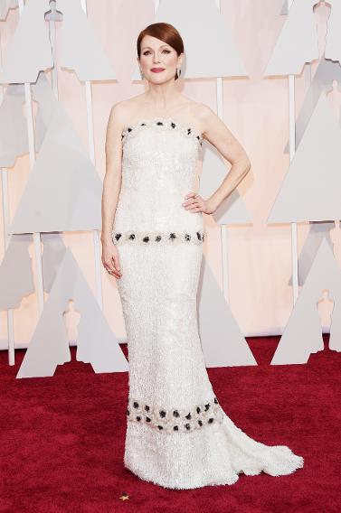 BEST: Julianne Moore in Chanel Haute Couture