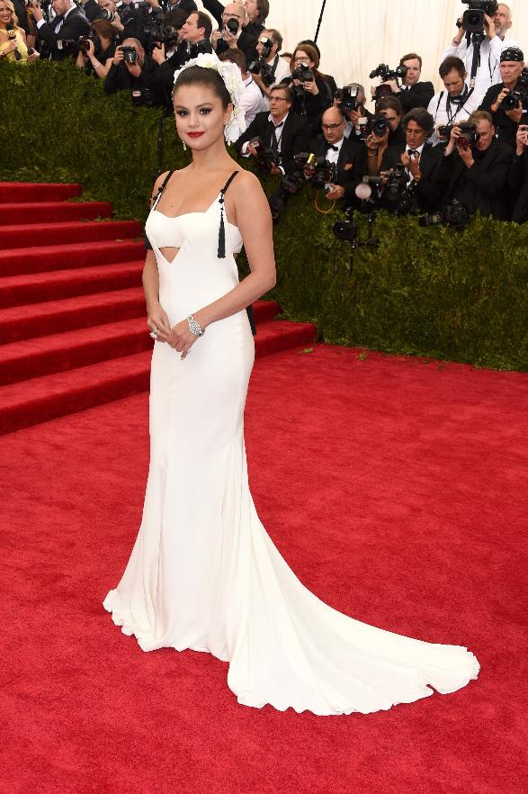 Selena Gomez in Vera Wang.