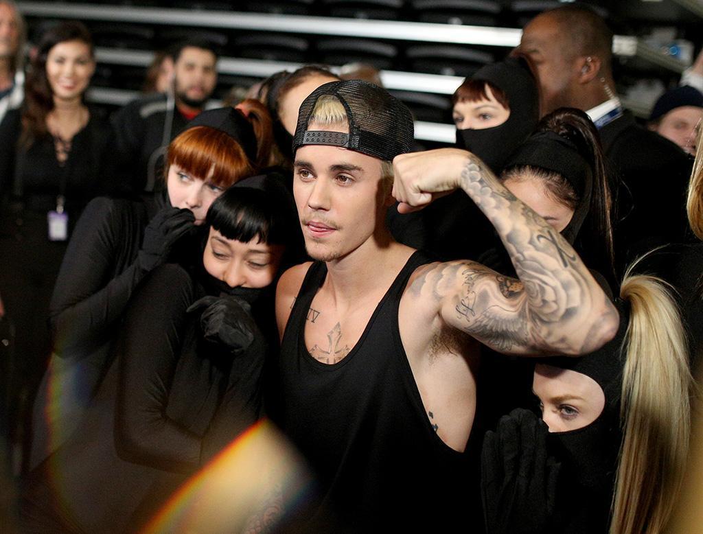 justin bieber biceps