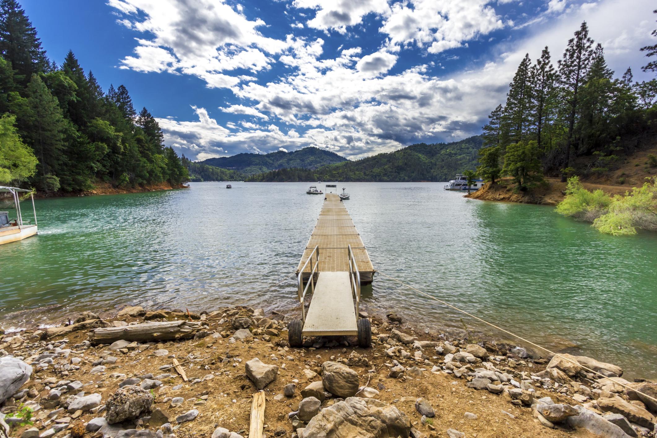 6. Lake Shasta Lake Vacations in the U.S. That Have