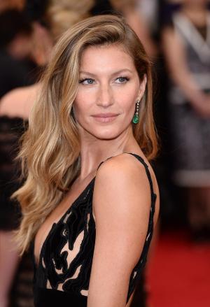 Meet The Master Behind Gisele Bündchen's Hair