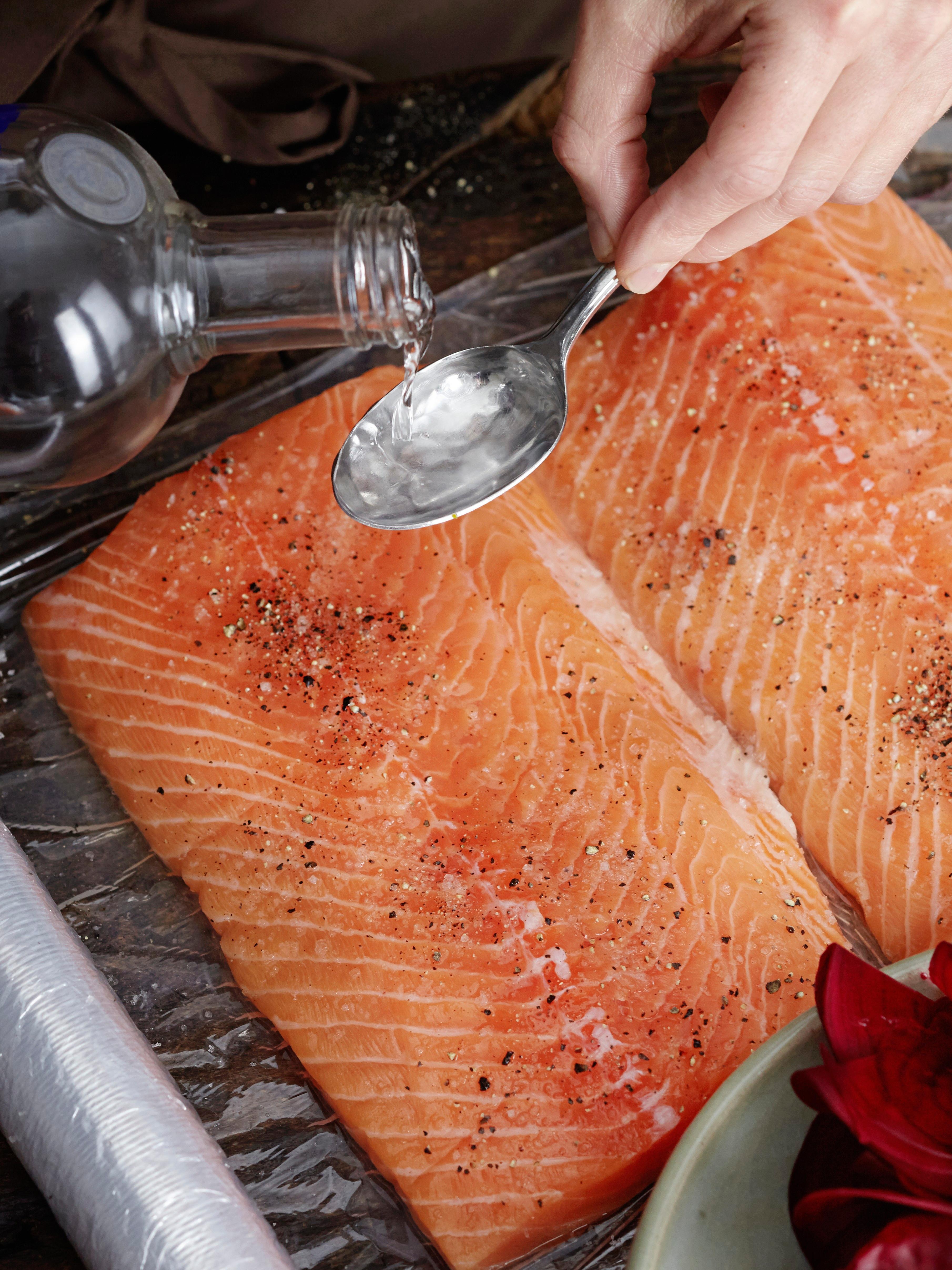 an-easy-way-to-cure-salmon