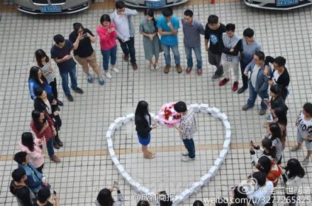 Man Buys 99 iPhones to Propose to His Girlfriend; She Says No