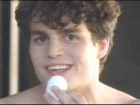 Watch a 22-Year-Old Mark Ruffalo Double Zap His Zits in a Clearasil Commercial