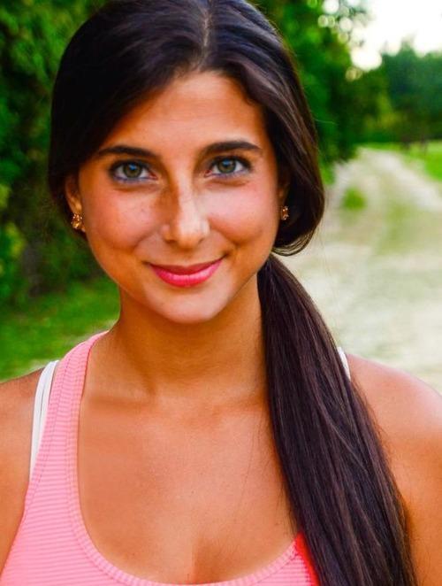 The Raw Food Blogger Whose Eyes Changed Color, Part 2