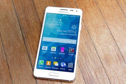 Review: Samsung’s Galaxy Alpha is a Sleeker, Slimmer Galaxy S5