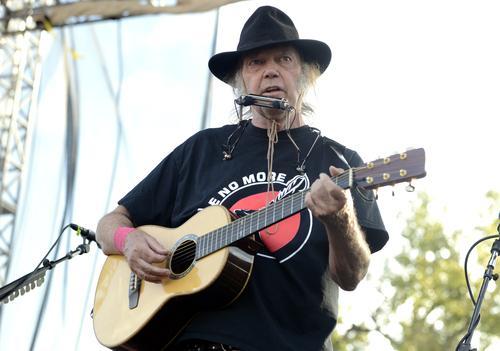 Neil Young’s Pono Music System Almost Ready to Rock in the Free World