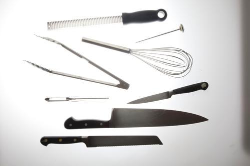 24 Ways to Stay Safe in the Kitchen