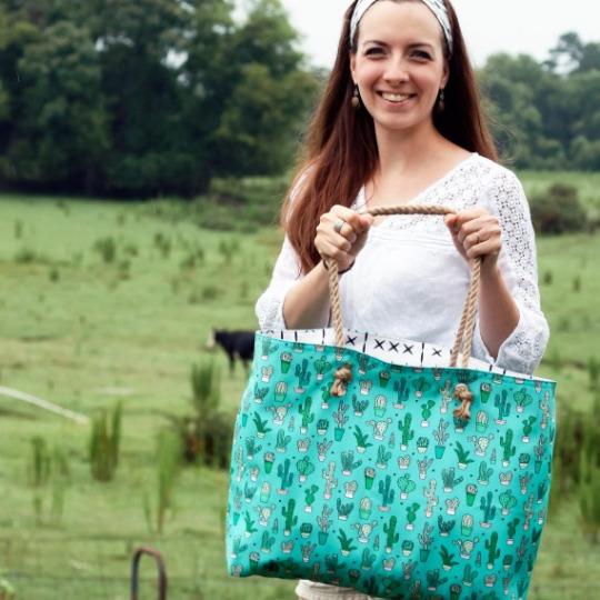 How To Make A Rope-Handled Bag You'll Want To Tote Around All Year