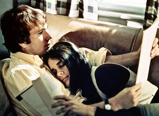 'Love Story' Duo Ali MacGraw and Ryan O’Neal Reunite for ‘Love Letters’