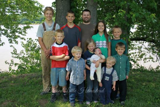 ‘Off-the-Grid’ Parents Lose Custody of 10 Kids