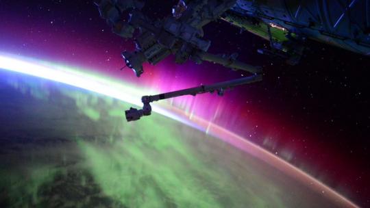 You Have to Watch This Amazing Video of the Aurora Borealis From Space