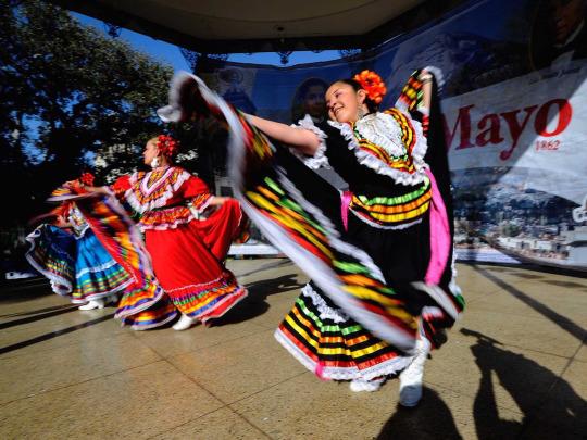 mexican dancers