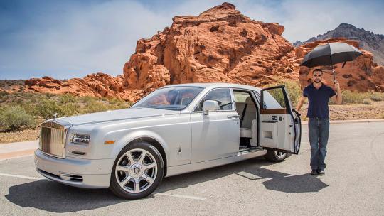 Rolls-Royce Door Umbrella. 