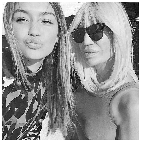 Donatella Versace Perfects the Thanksgiving Fashion Selfie