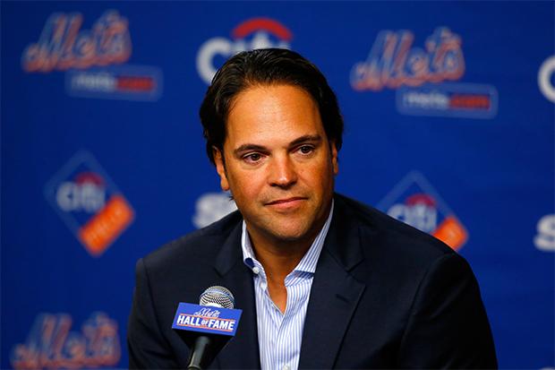 Baseball Legend Mike Piazza's 5 Must-Have Grooming Products