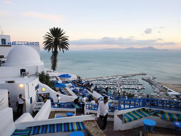 Tunis, Tunisia: New Day in North Africa