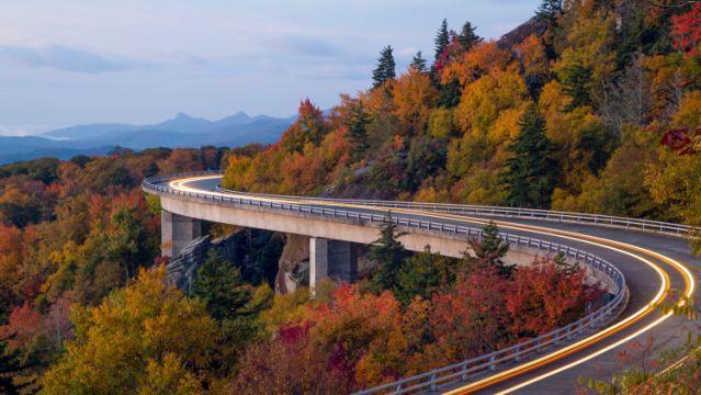 It’s Not Too Late! Best Places to See Fall Foliage Across America