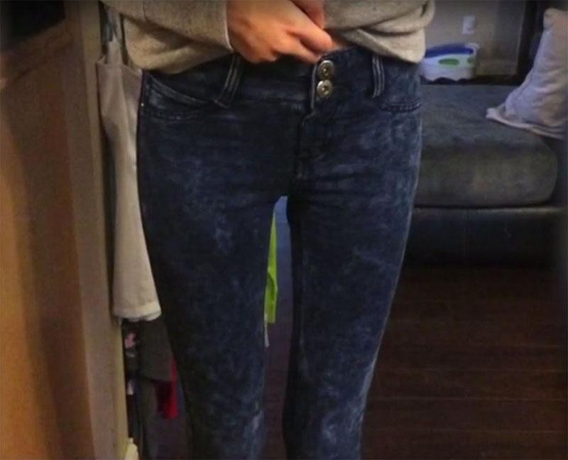 12-Year-Old Suspended Because Her Jeans Were Too Tight