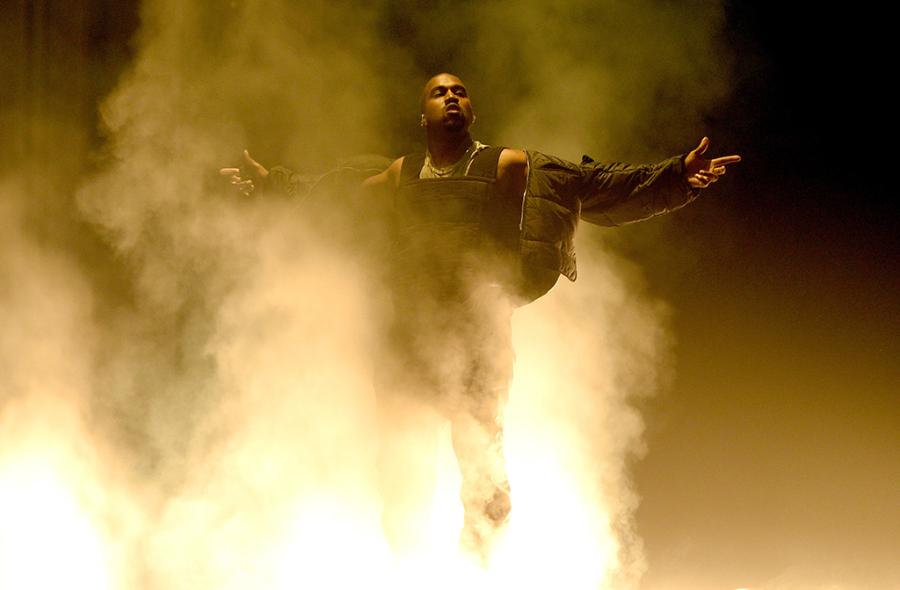 Kanye West Booed at Billboard Music Awards, Night's Worst Performance