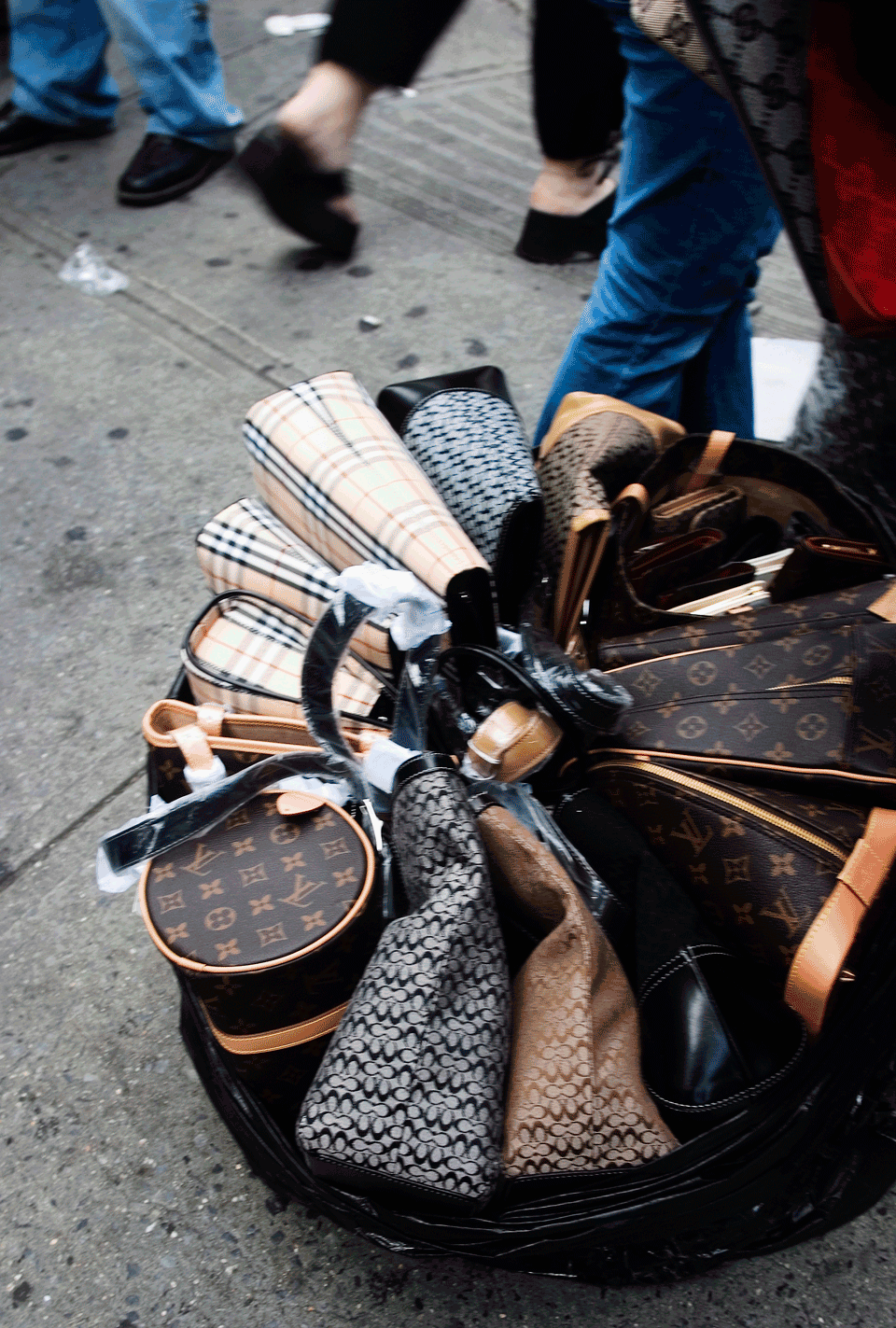 alley accessories louis vuitton