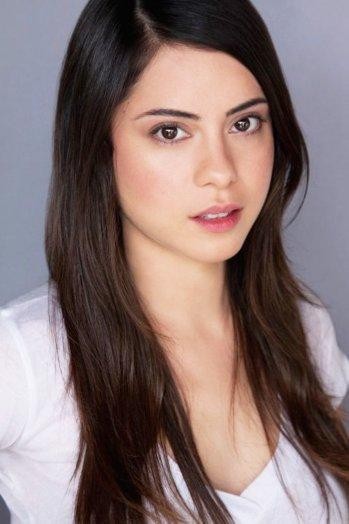 'Parenthood' Actress Rosa Salazar Joins 'Insur