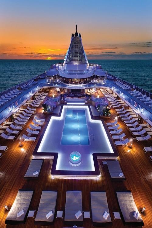 cruise ships with the best pools