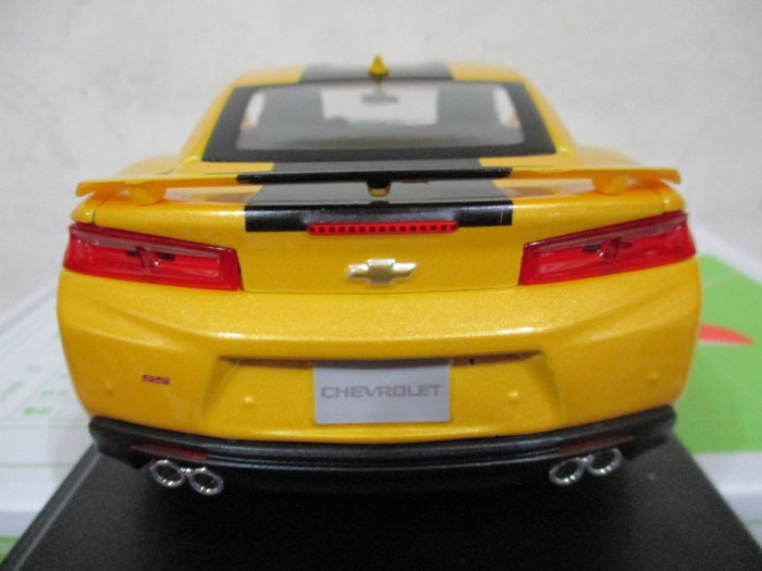 1風火輪多美1/18合金車Maisto出品2016 chevrolet camaro SS雪佛蘭科邁羅跑車八佰五一元起標