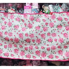 ♥小花花日本精品♥ Hello Kitty浪漫玫瑰花粉紅毯地毯室內毯居家收藏裝飾