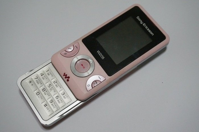 ☆1到6手機☆ Sony Ericsson W205 滑蓋式 照相 手機 《附電池+全新旅充或萬用充》功能正常