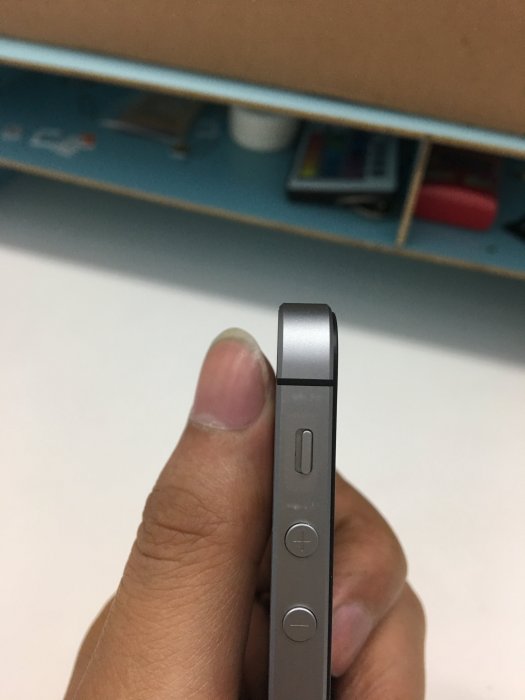 apple 蘋果 iphone SE 64G 太空灰