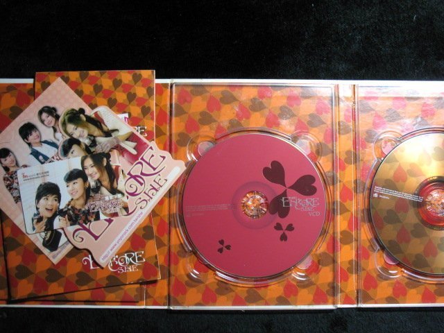 S.H.E - ENCORE 安可 - 2004年華研CD+VCD硬紙版 - 配件齊保存佳 - 251元起標 大528