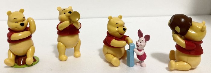 【卡漫精品館】Tomy Disney 迪士尼【Winnie the Pooh翹屁股小熊維尼盲盒公仔第一彈】款二 絕版逸品