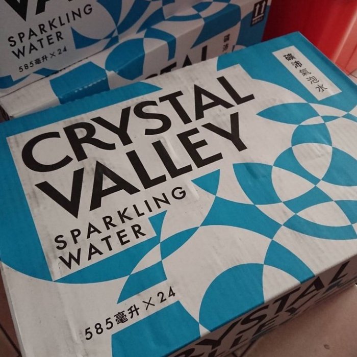 高雄現貨 自取 箱購24瓶 金車 Crystal Valley 礦沛氣泡水 585ml 無糖 無熱量 氣泡暢感