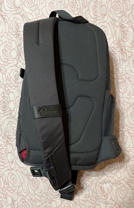 Lowepro 創斯特單肩後背包Transit sling 250 AW