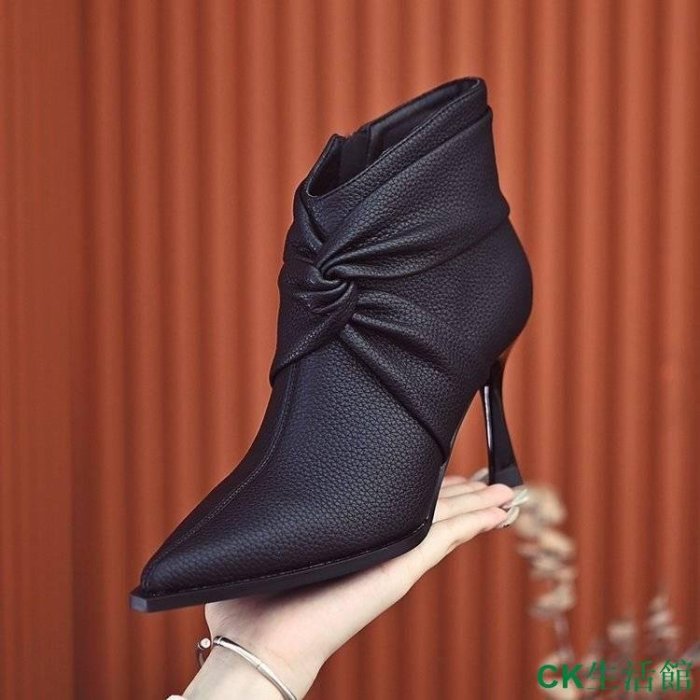 CK生活館��8cm法式優雅小短靴 尖頭短靴女 瘦瘦時裝靴 設計感高跟鞋 細跟氣質馬丁靴