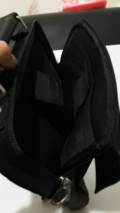 TARGUS泰格斯品牌黑色真皮革面可提後背包