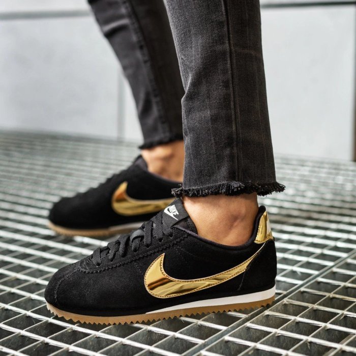 帝安諾-實體店面 Nike Cortez SE 黑色 玫瑰金 淺粉 金勾 焦糖底 阿甘 阿甘鞋 902856-014