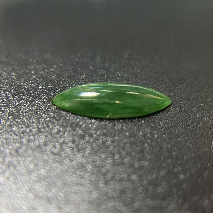 天然A貨綠色翡翠(Jadeite Jade)裸石1.06ct [基隆克拉多色石Y拍]