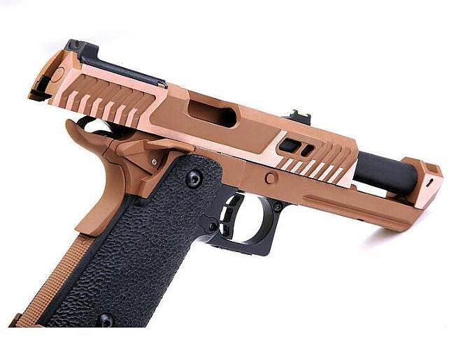 【原型軍品】SRC SAHARA DARK VIPER 沙蛇 黑蛇 瓦斯槍 GBB CO2 雙動力 含槍箱