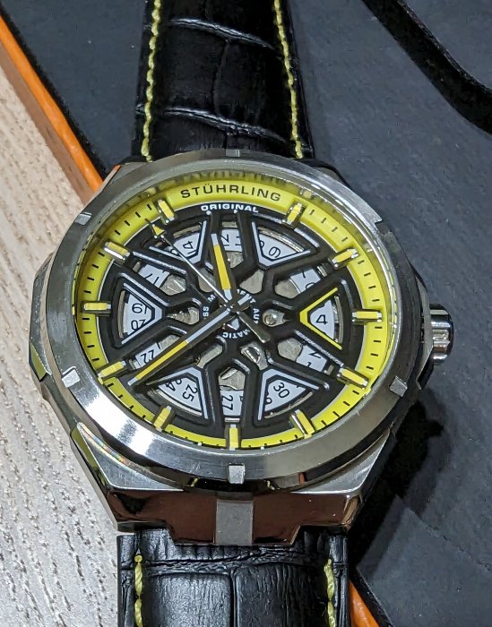 Stuhrling Original Gio 379 瑞士製機芯44mm 9成新 免運費(類Zenith DEFY)